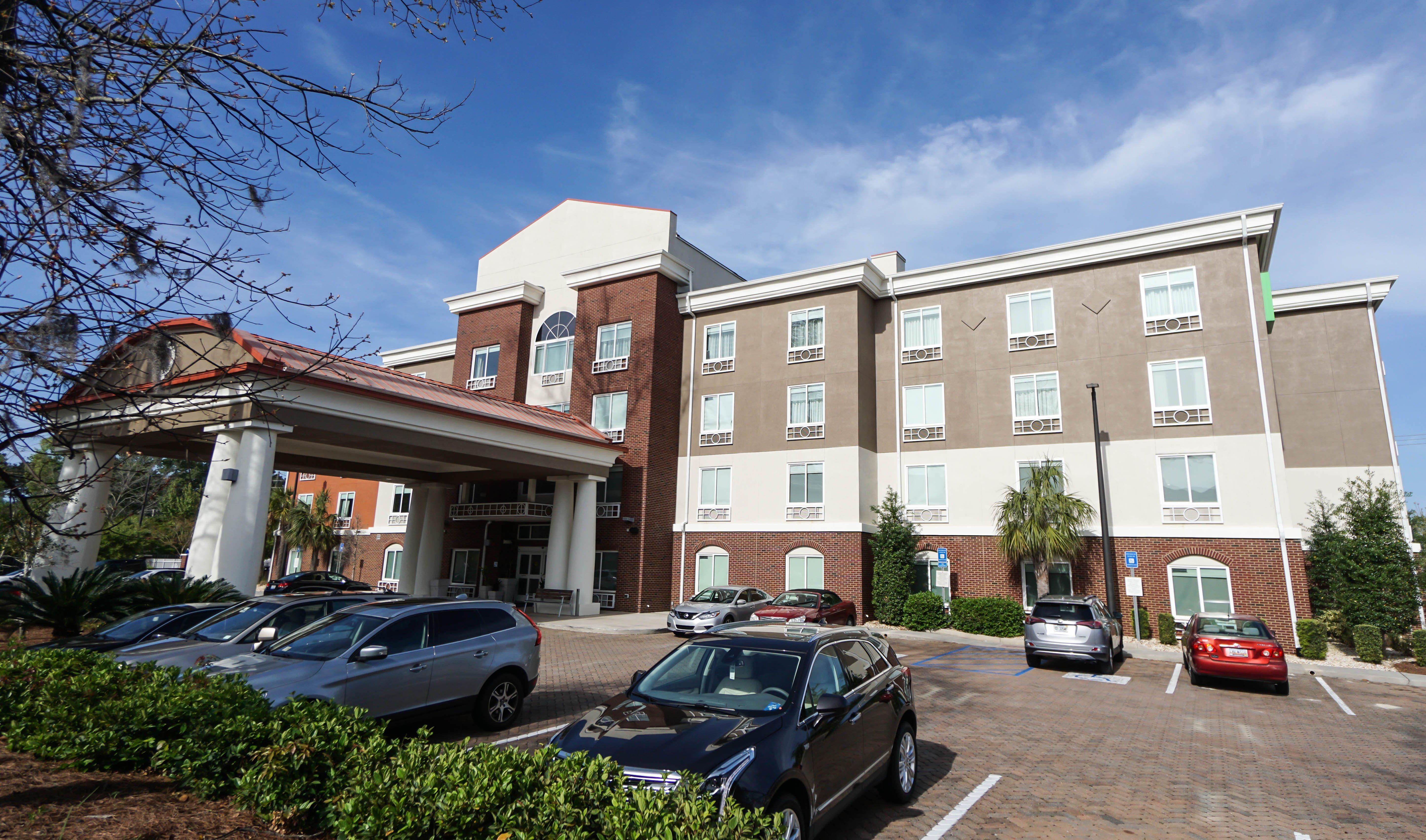 Holiday Inn Express Hotel & Suites Savannah Midtown, An Ihg Hotel Экстерьер фото