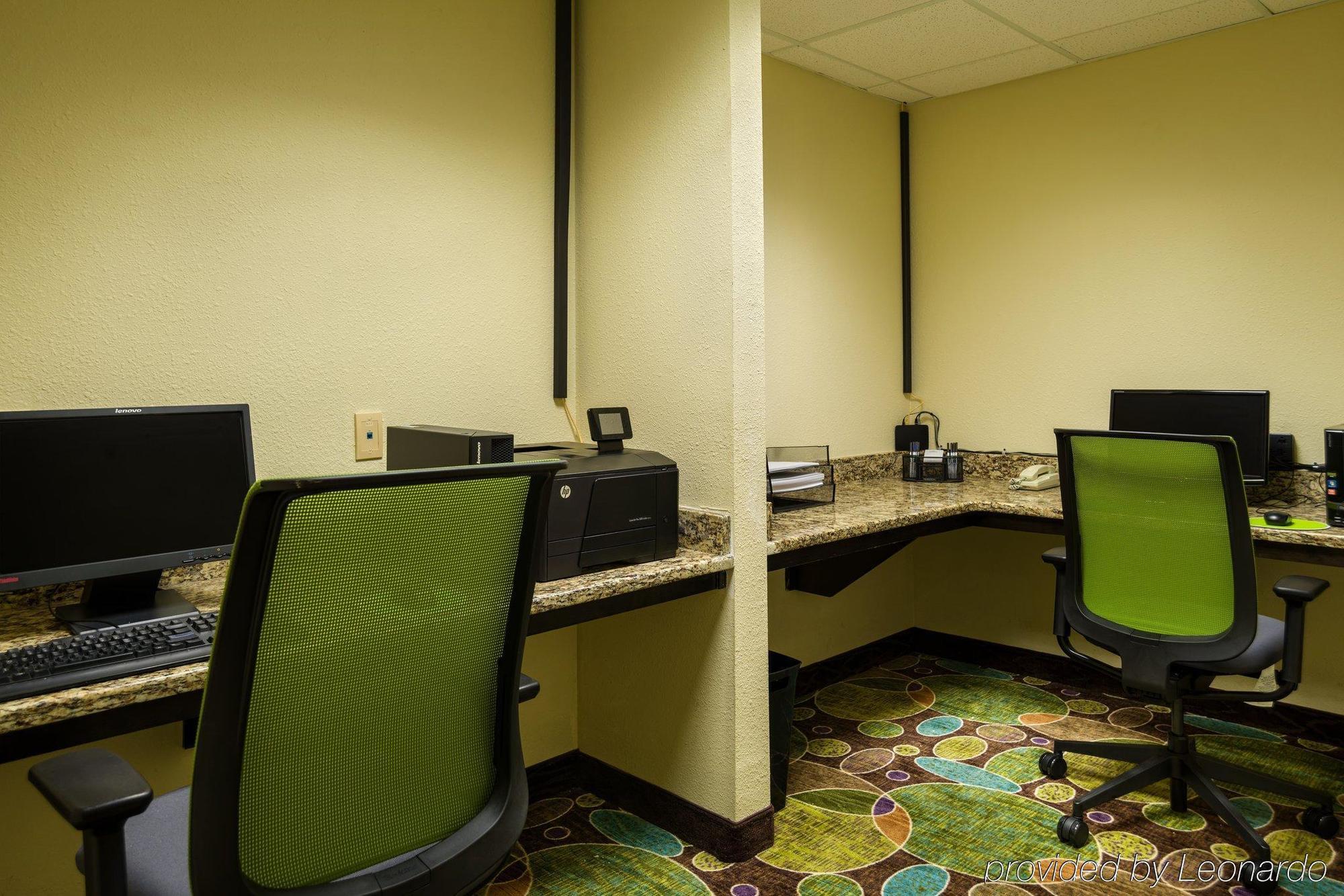 Holiday Inn Express Hotel & Suites Savannah Midtown, An Ihg Hotel Экстерьер фото